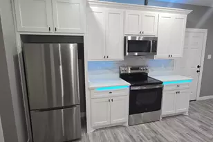 807 Fletcher St, Gainesville, TX 76240 - Photo 5