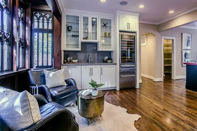 2916 Sale Street, Dallas, TX 75219 - Photo 7