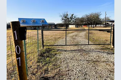 107 S Highway 14, Wortham, TX 76693 - Photo 3