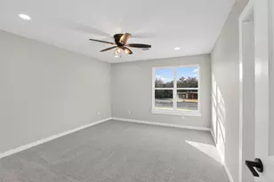 1401 Rambler Dr, Waco, TX 76710 - Photo 11