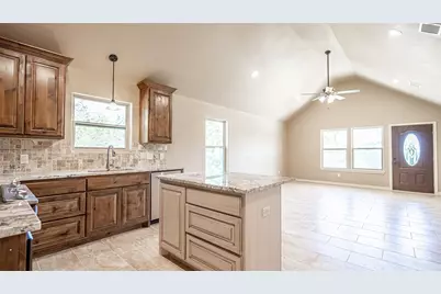 2510 Smokerise Trail, Granbury, TX 76048 - Photo 9