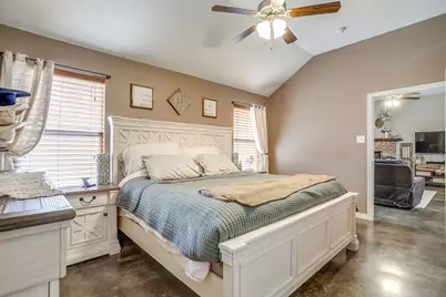 608 Brandt Street, Grandview, TX 76050 - Photo 23