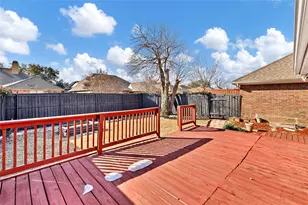 710 Cimarron Trail, Irving, TX 75063 - Photo 35