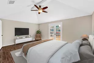 710 Cimarron Trail, Irving, TX 75063 - Photo 13