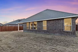 10388 Sarasota St, Grand Prairie, TX 76065 - Photo 33