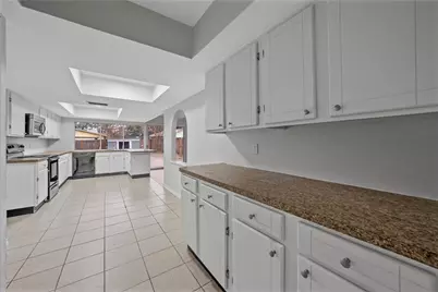 2834 Fern Glen Drive, Garland, TX 75043 - Photo 9