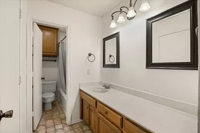 706 Tahiti Drive, Granbury, TX 76048 - Photo 21