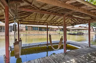 706 Tahiti Dr, Granbury, TX 76048 - Photo 35