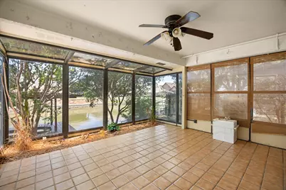 706 Tahiti Drive, Granbury, TX 76048 - Photo 19
