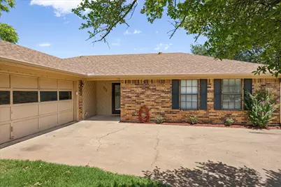 706 Tahiti Drive, Granbury, TX 76048 - Photo 5