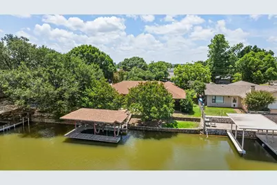 706 Tahiti Drive, Granbury, TX 76048 - Photo 37