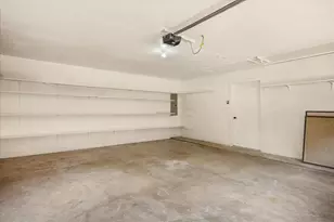 706 Tahiti Dr, Granbury, TX 76048 - Photo 31