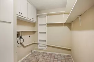 706 Tahiti Dr, Granbury, TX 76048 - Photo 29