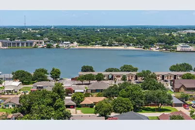 706 Tahiti Drive, Granbury, TX 76048 - Photo 39