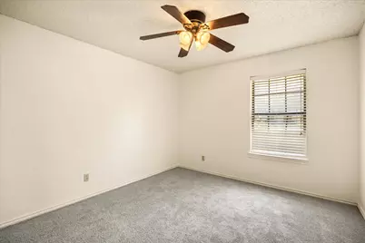 706 Tahiti Drive, Granbury, TX 76048 - Photo 27