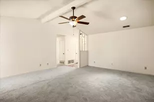 706 Tahiti Dr, Granbury, TX 76048 - Photo 9