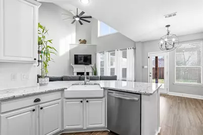 425 Dartmoor Drive, Celina, TX 75009 - Photo 9