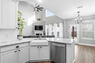 425 Dartmoor Dr, Celina, TX 75009 - Photo 9