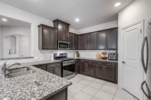 10105 Eagle Pass Pl, McKinney, TX 75071 - Photo 13