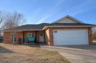 516 N Grafton, Dublin, TX 76446 - Photo 1