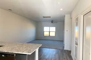 13704 Logan Pass Dr, Ponder, TX 76259 - Photo 3