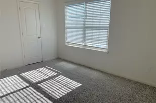 13704 Logan Pass Dr, Ponder, TX 76259 - Photo 25