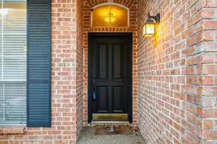 3318 Summergrove Dr, Arlington, TX 76001 - Photo 5