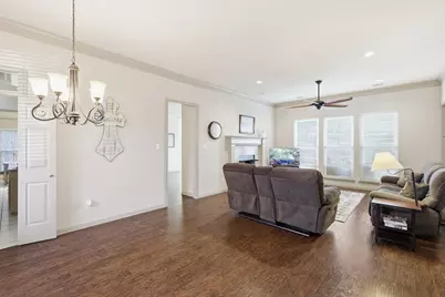 3318 Summergrove Drive, Arlington, TX 76001 - Photo 11