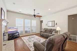 3318 Summergrove Dr, Arlington, TX 76001 - Photo 9