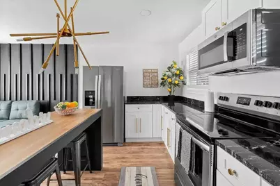 4811 Live Oak Street, Dallas, TX 75204 - Photo 9