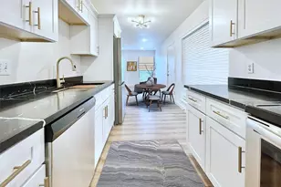 4811 Live Oak St, Dallas, TX 75204 - Photo 15