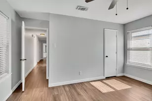 1301 Oak Timber Dr, Euless, TX 76039 - Photo 31