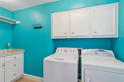 10118 Apple Creek Drive, Dallas, TX 75243 - Photo 19