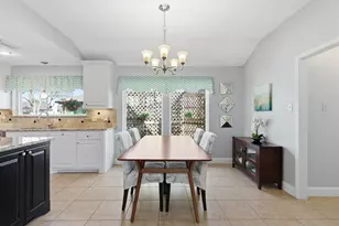 10118 Apple Creek Dr, Dallas, TX 75243 - Photo 7