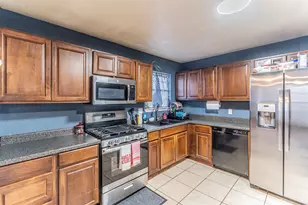 1304 E Inwood Dr, Arlington, TX 76010 - Photo 7