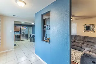 1304 E Inwood Dr, Arlington, TX 76010 - Photo 21