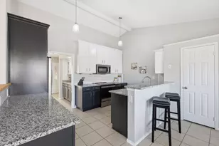 2828 Windsor Dr, Flower Mound, TX 75028 - Photo 9