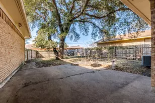 4215 Cinnabar Dr, Dallas, TX 75227 - Photo 23