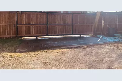 328 S Main Street, Cedar Hill, TX 75104 - Photo 3