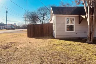 328 S Main St, Cedar Hill, TX 75104 - Photo 5