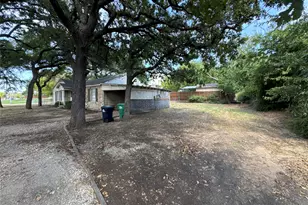 800 Audra Ln, Denton, TX 76209 - Photo 9