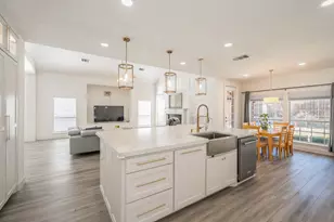 3221 Summerfield Dr, Richardson, TX 75082 - Photo 9