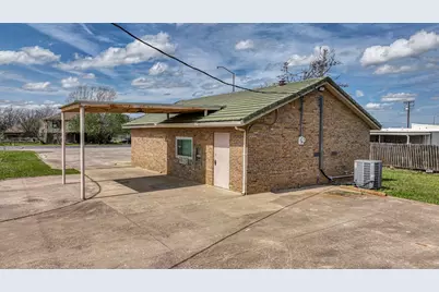 107 Fannin Street, Millsap, TX 76066 - Photo 21