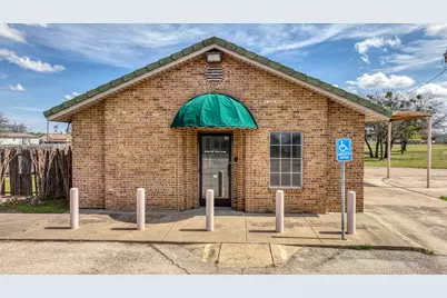 107 Fannin Street, Millsap, TX 76066 - Photo 3