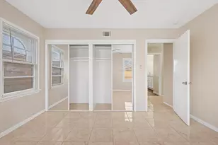 805 23rd St, Grand Prairie, TX 75050 - Photo 9