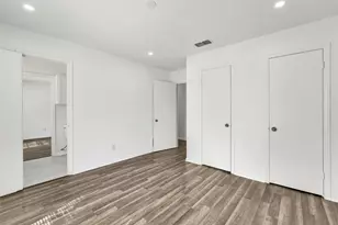 7027 Hunnicut Rd, Dallas, TX 75227 - Photo 21