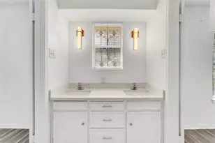 7027 Hunnicut Rd, Dallas, TX 75227 - Photo 19