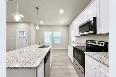 3501 E Renfro Street #424, Burleson, TX 76028 - Photo 5