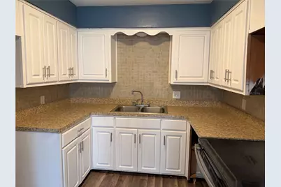 8615 Elam Heights Drive, Dallas, TX 75217 - Photo 7