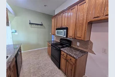 8012 Ashridge Road, Fort Worth, TX 76134 - Photo 11